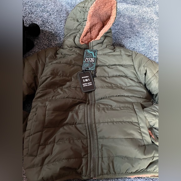 Kids size 8 jacket - Picture 4 of 16